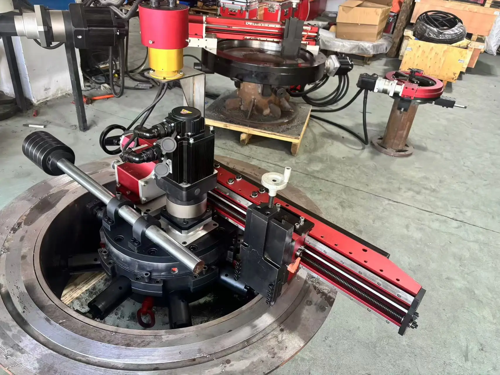 FLP-1650 Automatic Gear-Driven Flange Facing Machine ID Mounted For Pipe Applications And Pipe Face For Machinery Industries