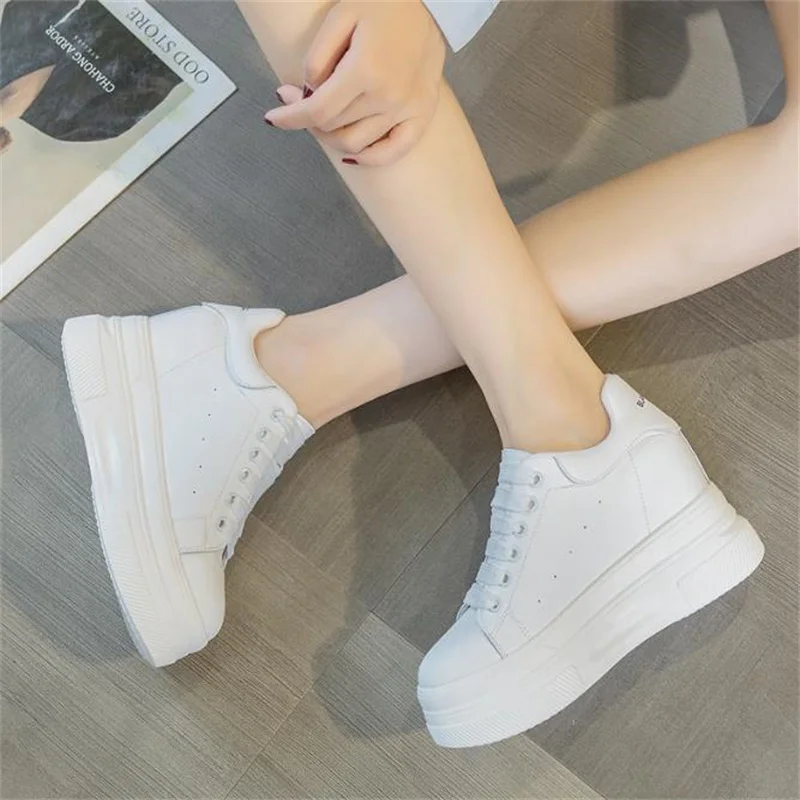 10cm Genuine Leather  Women\'s White Shoes Trendy Shoes New Women\'s Shoes Versatile Student Flat Casual Board Shoes Sneakers