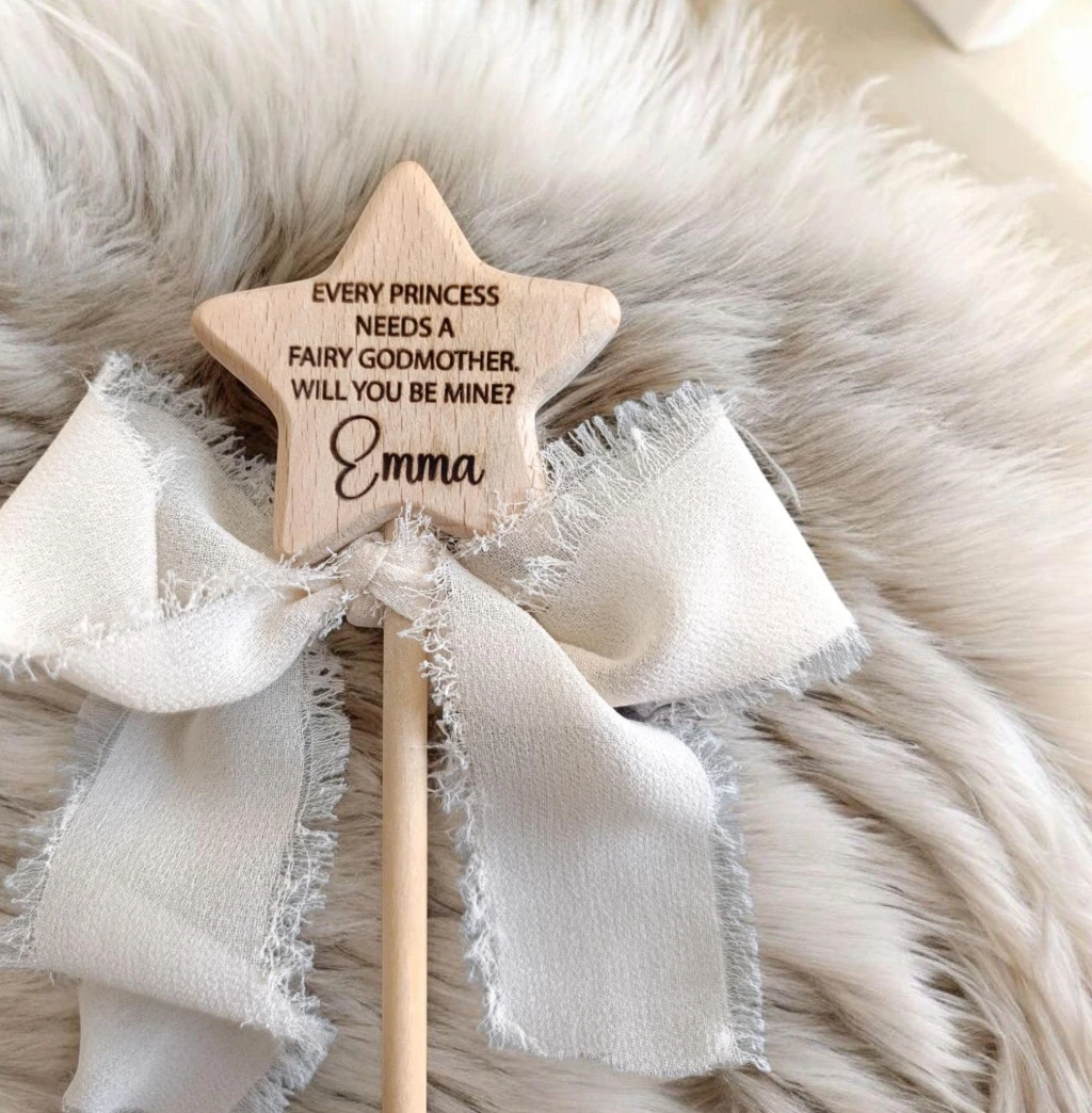 Varita de estrella de madera personalizada: regalo de propuesta de hada madrina, varita mágica grabada personalizada para niños, regalo de bautizo o recuerdo