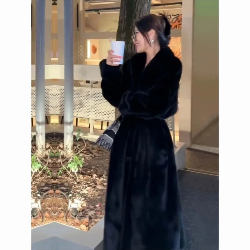 معطف جديد مختلط من الفرو والجلد للنساء مع ياقة فواكه ممتدة بطول الركبة #3