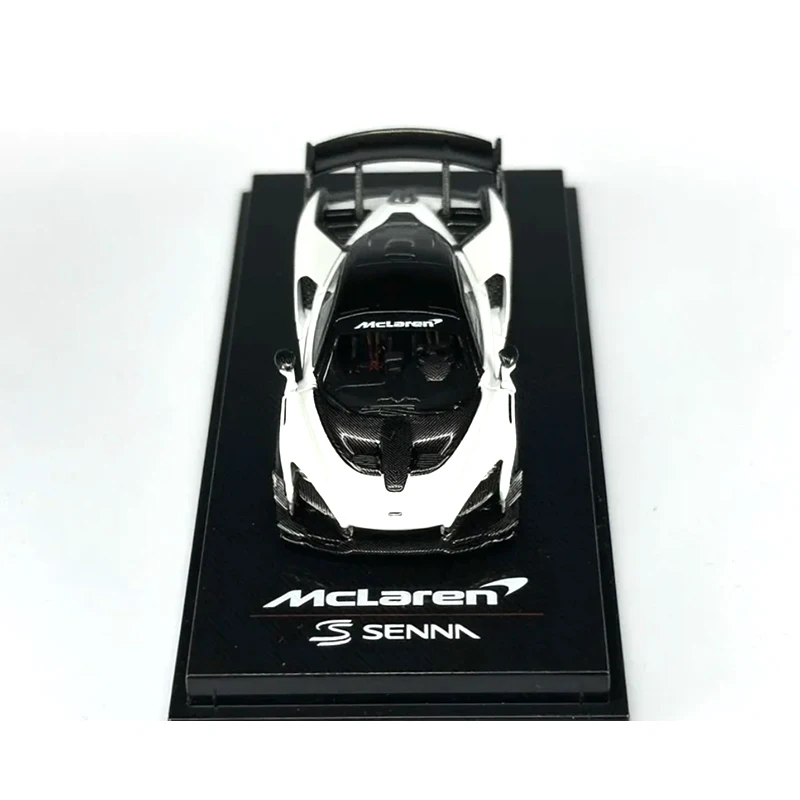 CM 1:64 Mclaren Senna GTR สีขาวไดคาสไดโอรามารถของเล่นคอลเลกชัน