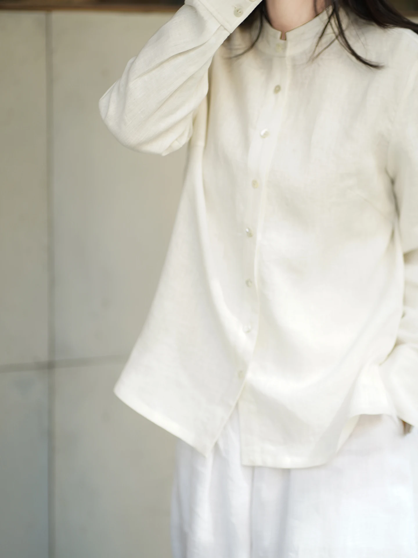 

Ehui Gallery Spring 2026 Casual Linen Long Sleeve Shirt Women's Simple Style Small Stand Collar Breathable Comfortable Top