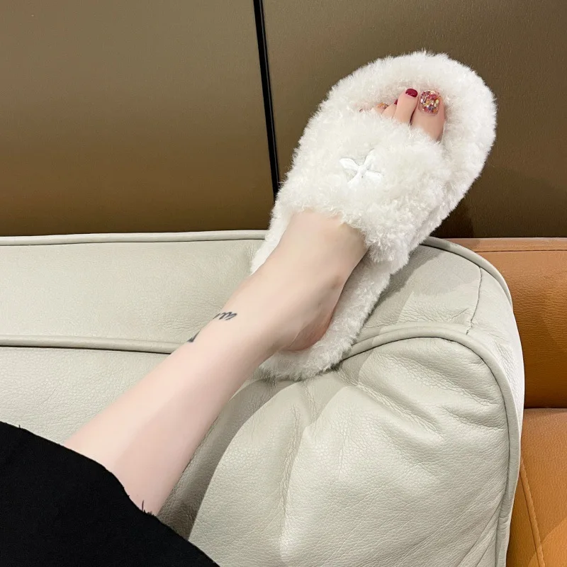 Autumn and winter ladies new plush outside wear thick bottom a word cotton drag home warm fashion slippers female