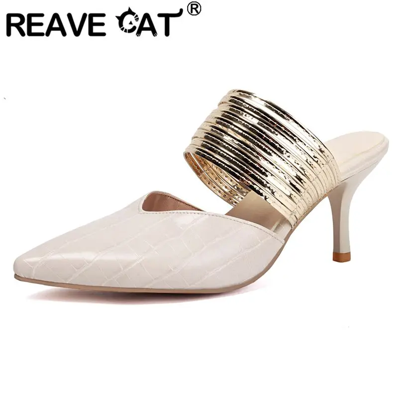 

REAVE CAT 2025 Новый дизайн Женские сандалии с острым носком на тонком каблуке 7,3 см без шнуровки Мюли размера плюс 44 45 46 Модная повседневная обувь в смешанном стиле