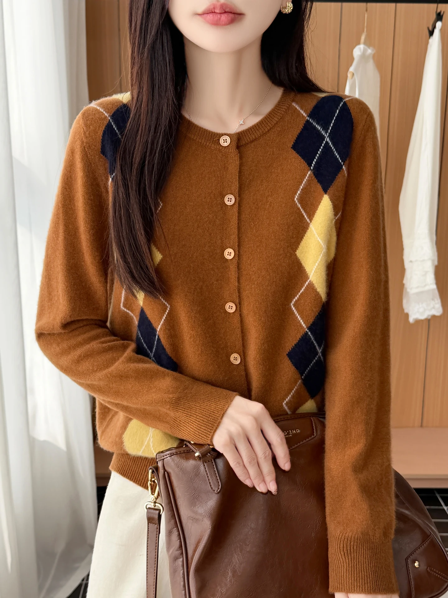 100% Wool Outdoor Sports Casual Retro Argyle Knit Cardigan for Women, Autumn and Winter Color-Blocking Round Neck Loose Slimming Versatile Sweater Coat Stylish Top