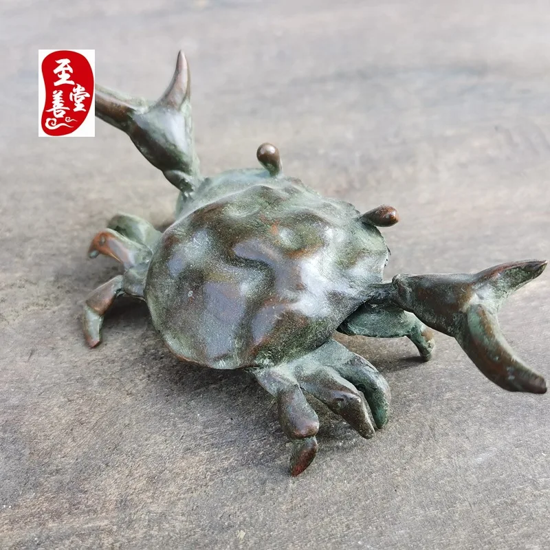 Antique Collection: Solid Alloy Bronze Decorative Ornament for Living Room - Standing Crab with Old Patina10x5x4CM