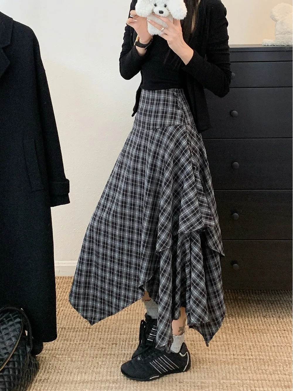 Gonna longuette a vita alta scozzese irregolare vintage da donna Y2K Slim Harajuku stile britannico gonna a trapezio autunno ufficio abbinamento versatile