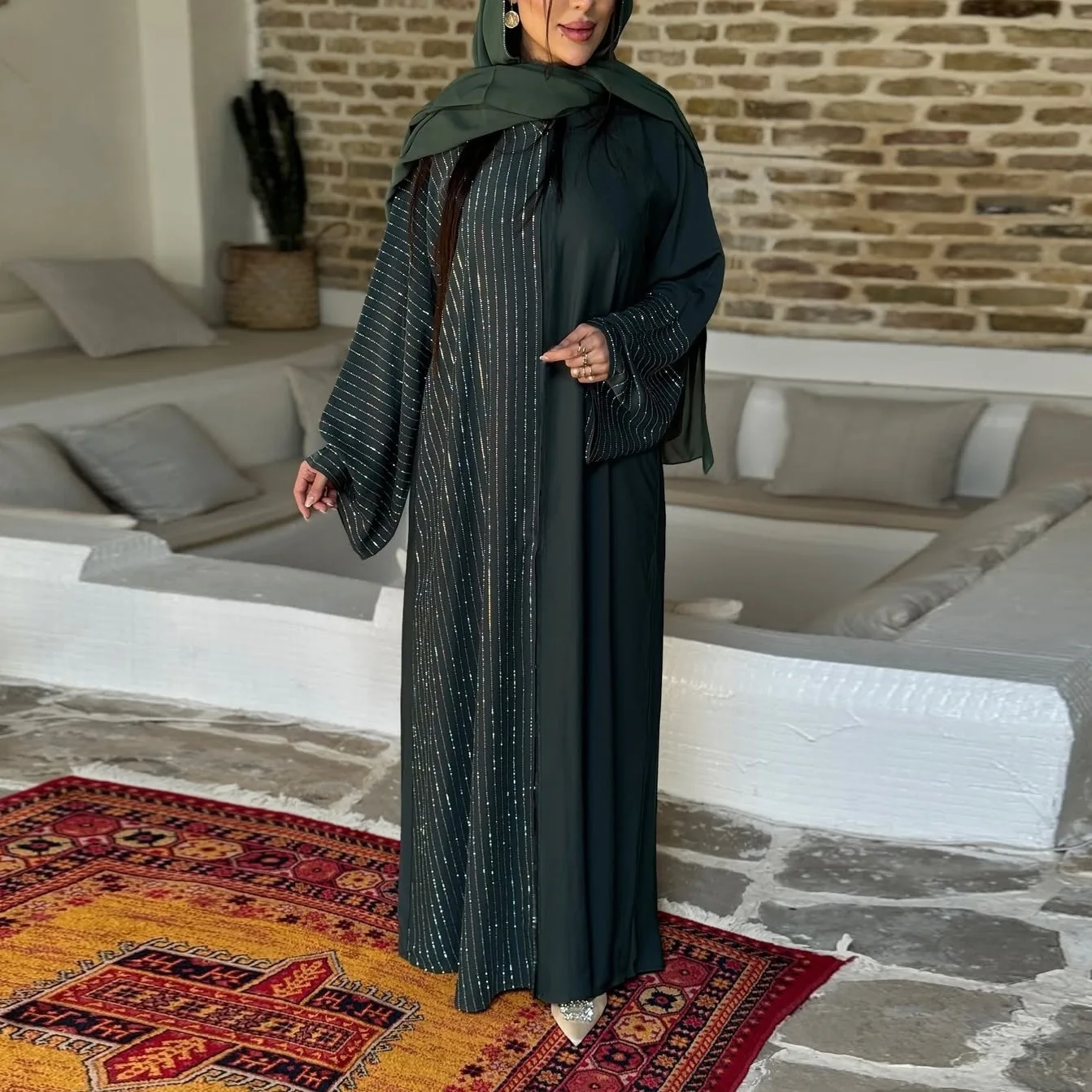 Elegant Rhinestone Embellished Abaya Loose Long Sleeve Modest Abaya Front Snap Closure Open Abaya Fashionable Draped Robe