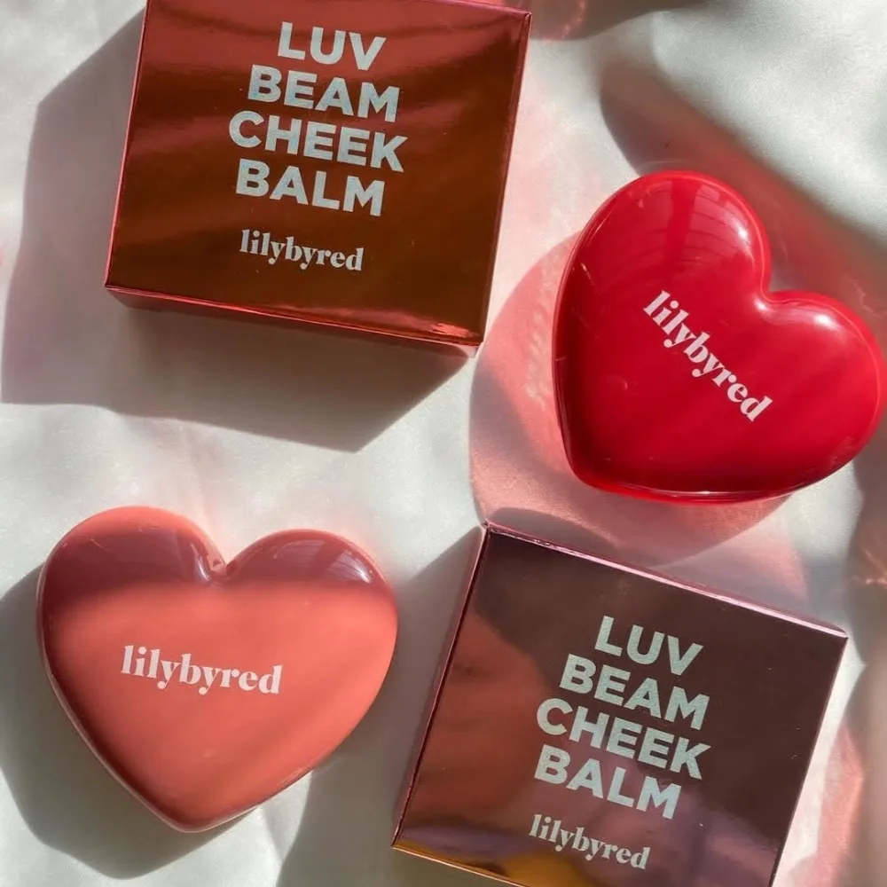 تصميم القلب أحمر الخدود الوردي الدائم Lilybyred ماتي Luv شعاع الخد بلسم المزاج روز رقيق الخوخ روج كريم الشفاه الخد العين 3in1 ماكياج #1