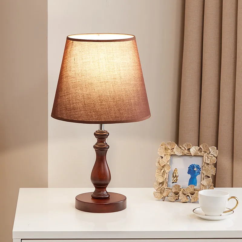 

American Country Minimalist Table Lamp LED Bedroom Headboard Study Living Room Restaurant Solid Wood Decorative Lighting Fixture