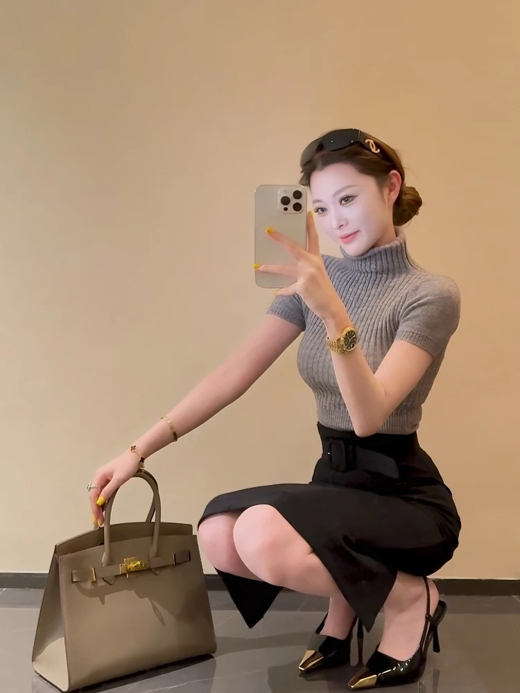 

2025 New Sle Women's Knitted ort Sve Slim Fit Top And Skirt Set Elastic Waisand Body a ort Length Spring Wear