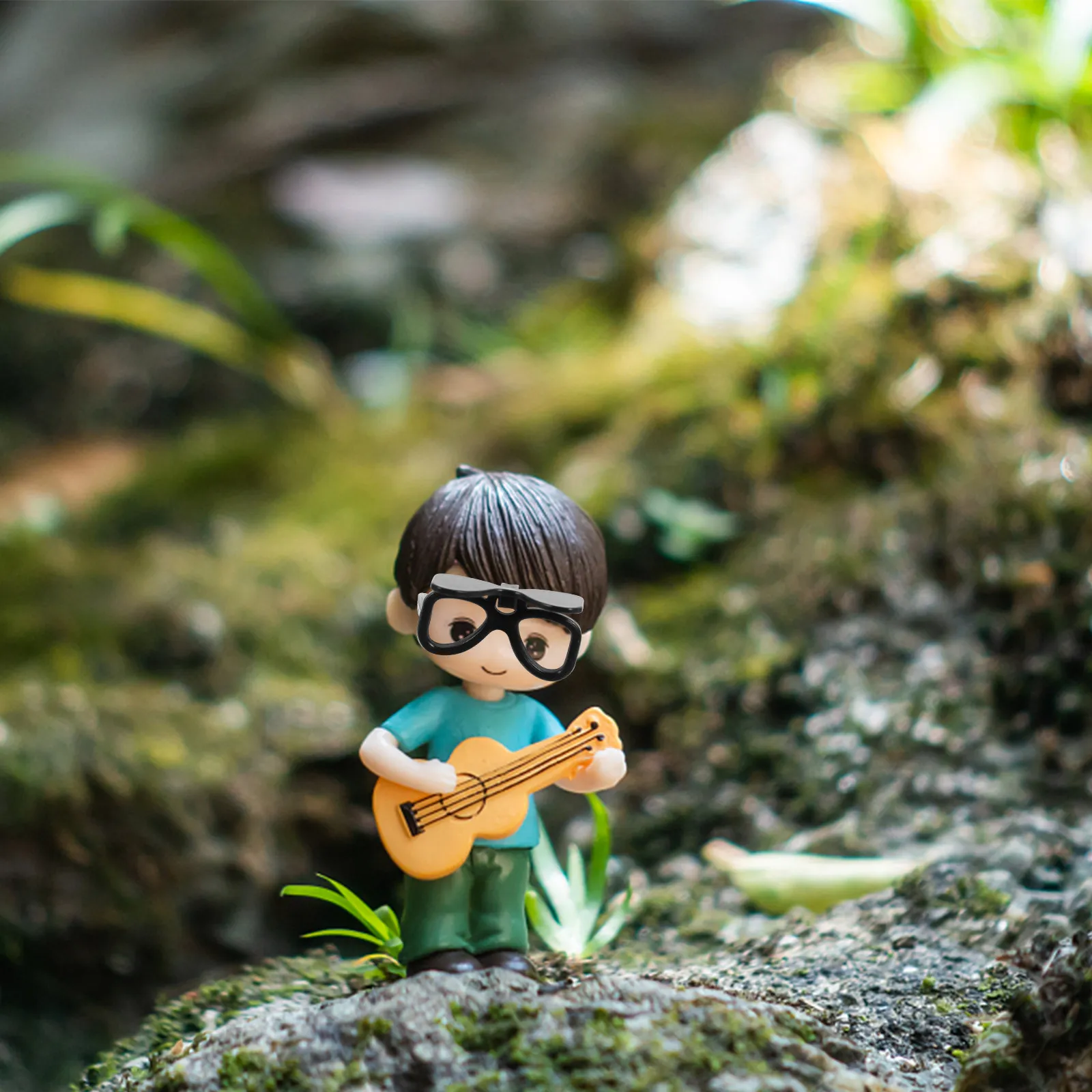 

100Pcs Mini Sunglasses for Craft Accessories 18 Inch Eyeglasses Bulk Black Stylish Cool Sunglasses for House Playset