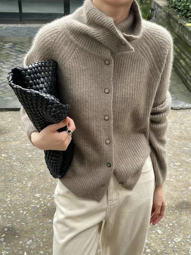 Autumn and winter high-necked cardigan women's pure cashmere sweater high-end loose thickened autumn plus size sweater