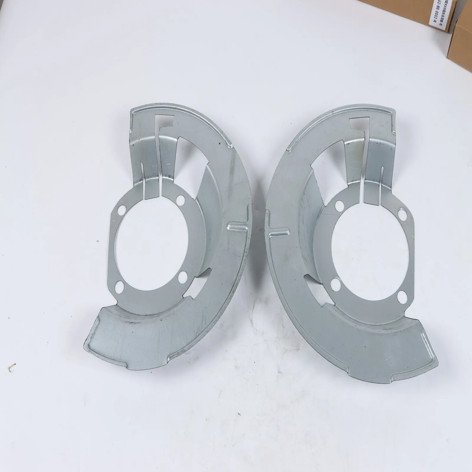 

2pcs Front Left Right Brake Dust Cover 05015129AA 05015128AA FOR Dodge Ram 2500 3500 2000-2002 5.9L
