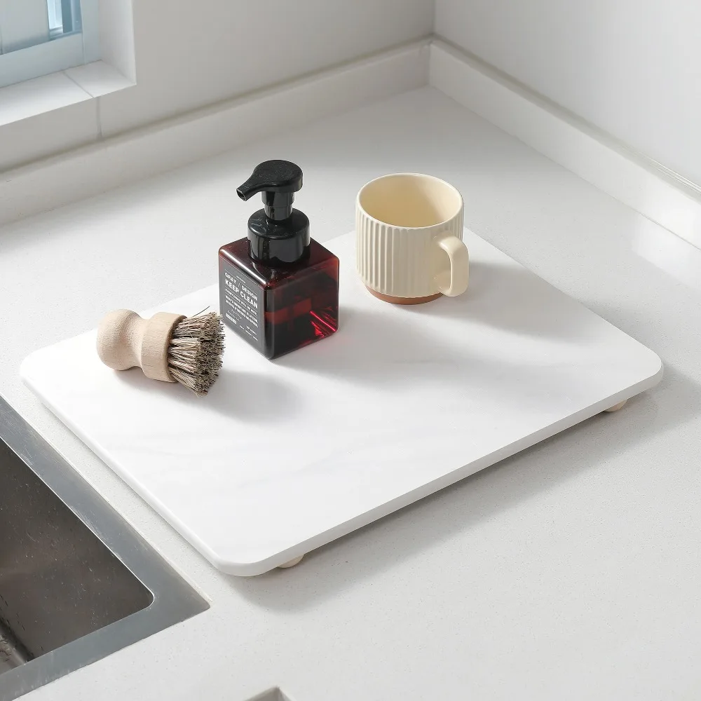 

White Drying Mat for Kitchen Counter Quick Dry Dish Drying Mat Diatomaceous Earth Drying Mat with Non-Slip Wooden Feet 30x40CM