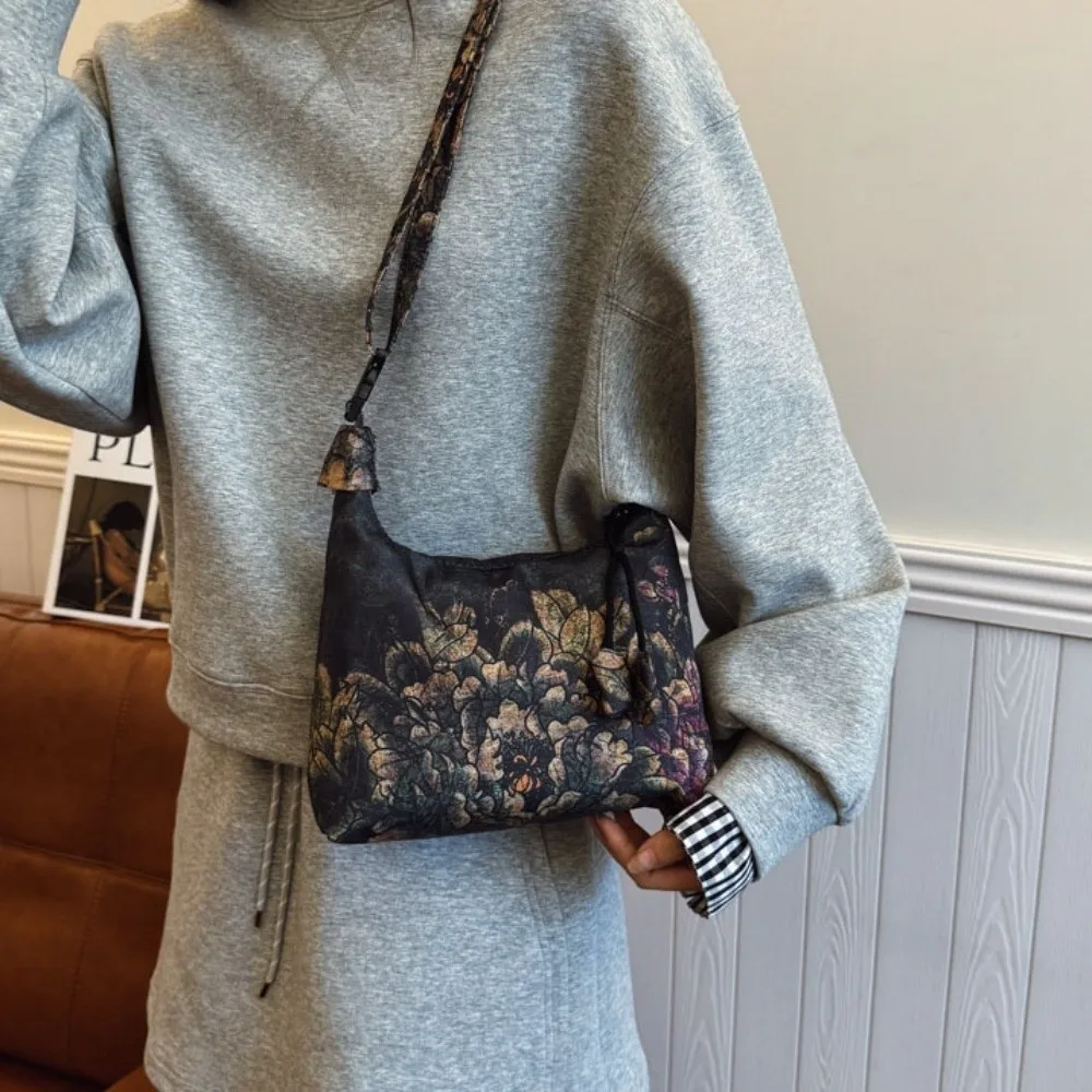 Adjustable Chinese Style Handbag Gambiered Canton Gauze Satin Pea Purses Embroidered Traditional Cheongsam Bag Gifts - view 3
