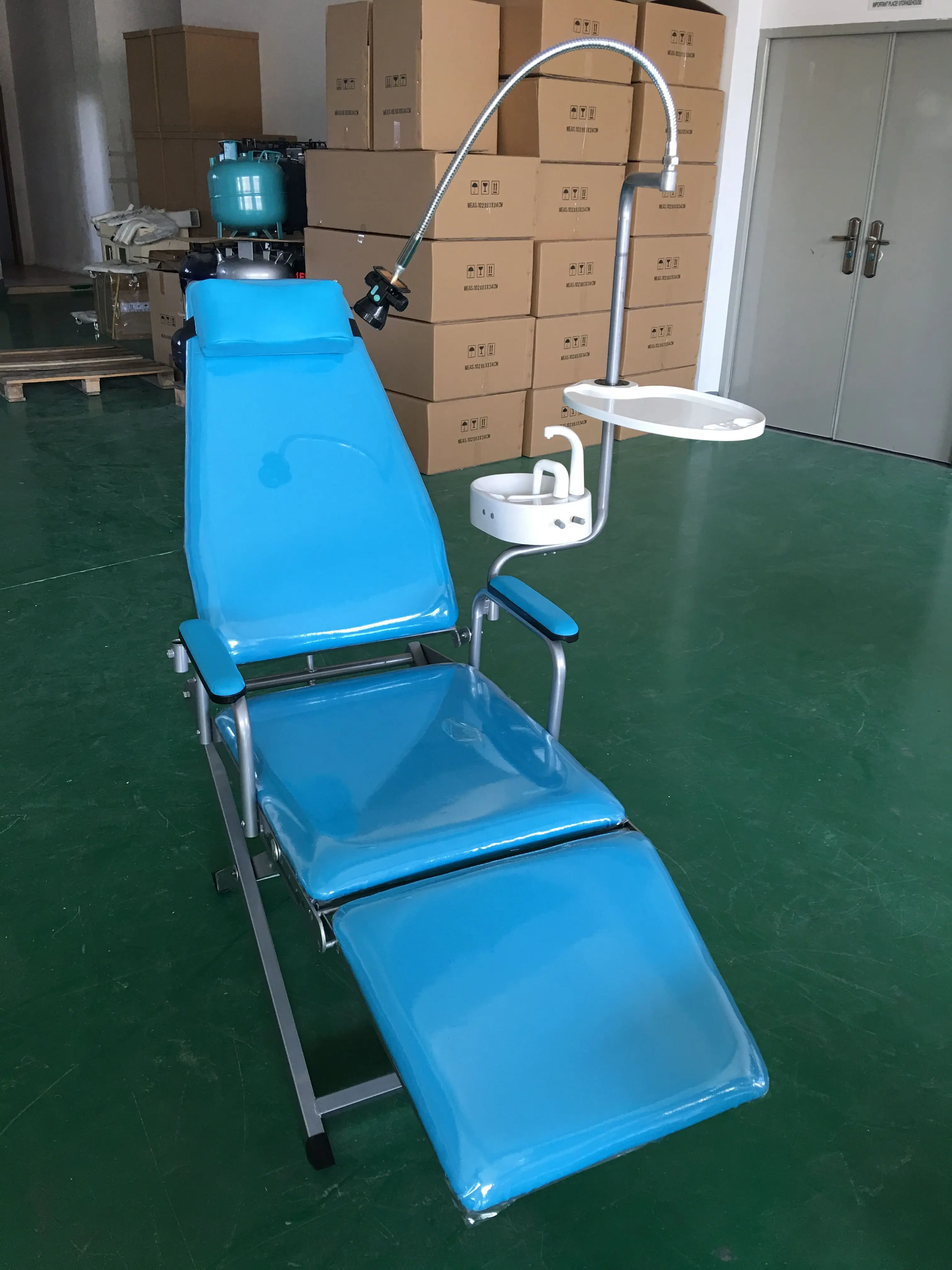 Dental lightweight chair Dental portable chair Simple dental chair Folding chair with light and spittoon