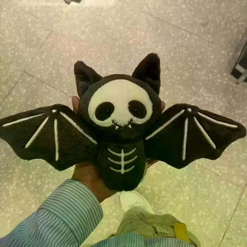 /GJ/Plush Skull Bat Keychain Cartoon Stuffed Doll Toy Bag Pendant Backpack Hanging Decoration Halloween Gifts Kawaii