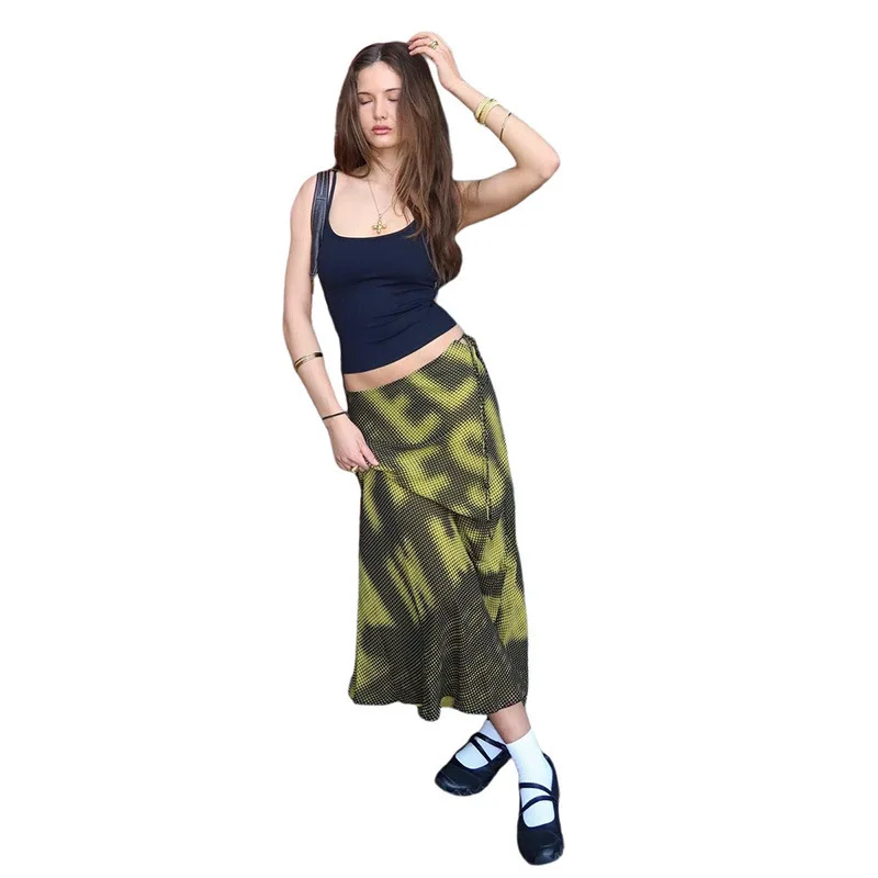 

2023 Summer New Women's Fashion Trendy Letter Printed Pixel Wind Collection Waist Bag Hip Skirt