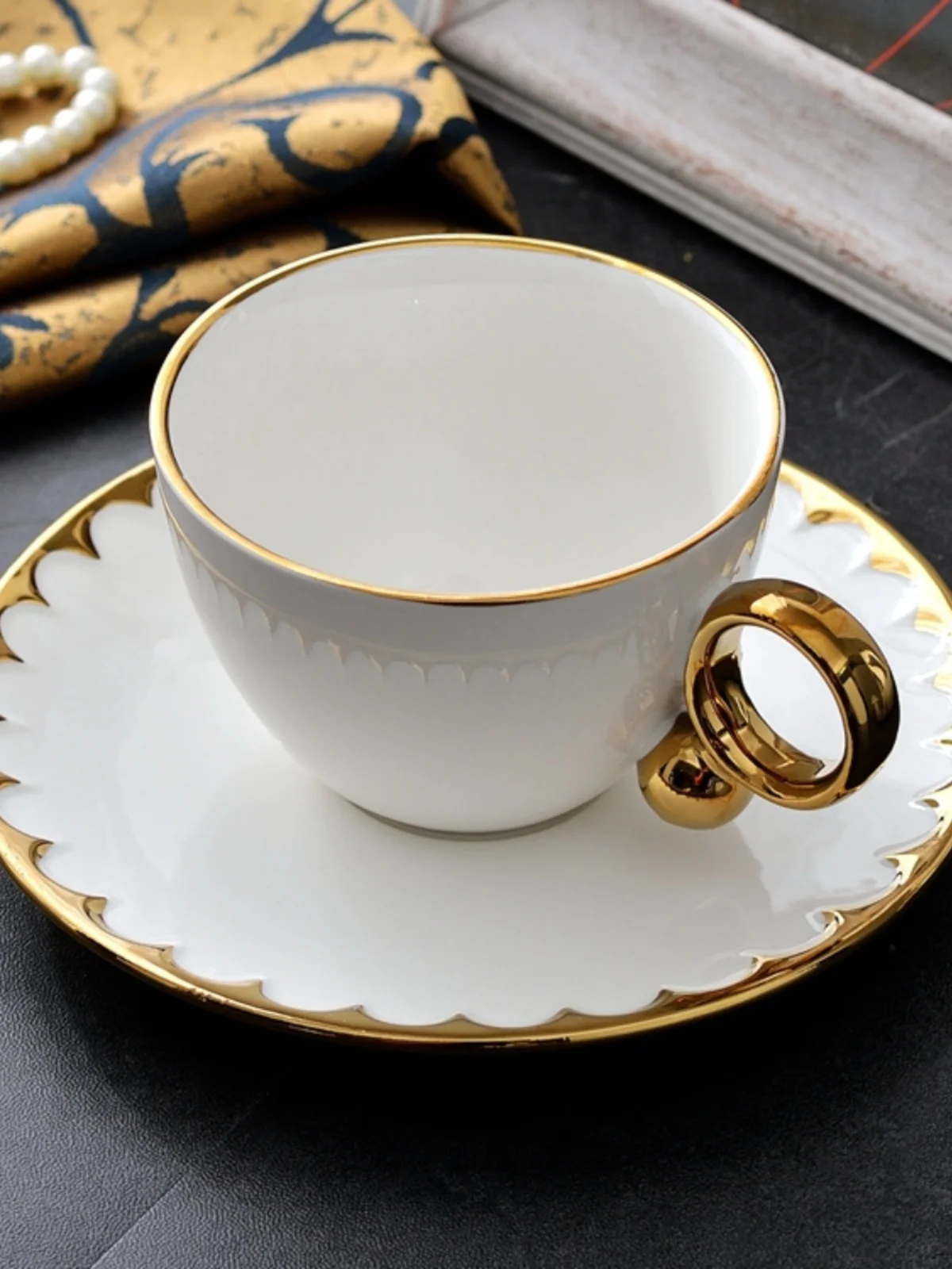 100/200ML Nordic Style Simple White Craft Ceramic Coffee Cup And Dish Set Gilded Border Dining Cup With One Ceramic Spoon