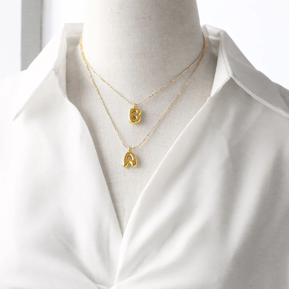 FLOLA Polished Gold Silver Color 26 Letters Initial Necklaces for Women Bubble Letter Necklaces Name Jewelry nkep13