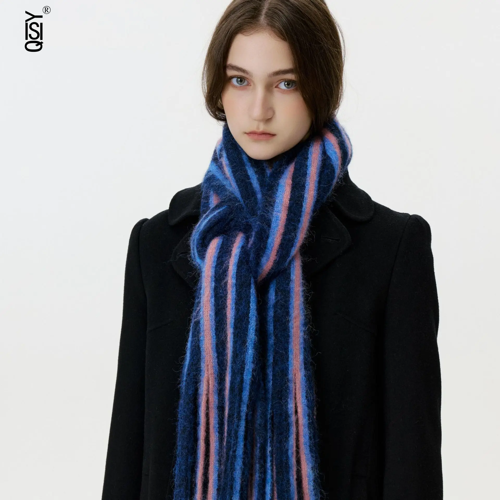 

A Korean Retro Color-blocking Striped Long Wool Tassel Scarf for Women's Winter Warmth, A Shawl