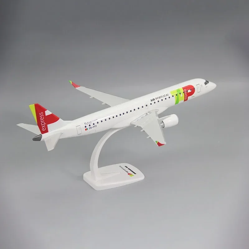 37cm TAP's PORTUGAL E195 Plane Model,1:100 E-195 TAP's PORTUGAL Airline Aircraft Plastic ABS Assembly Airplanes Model