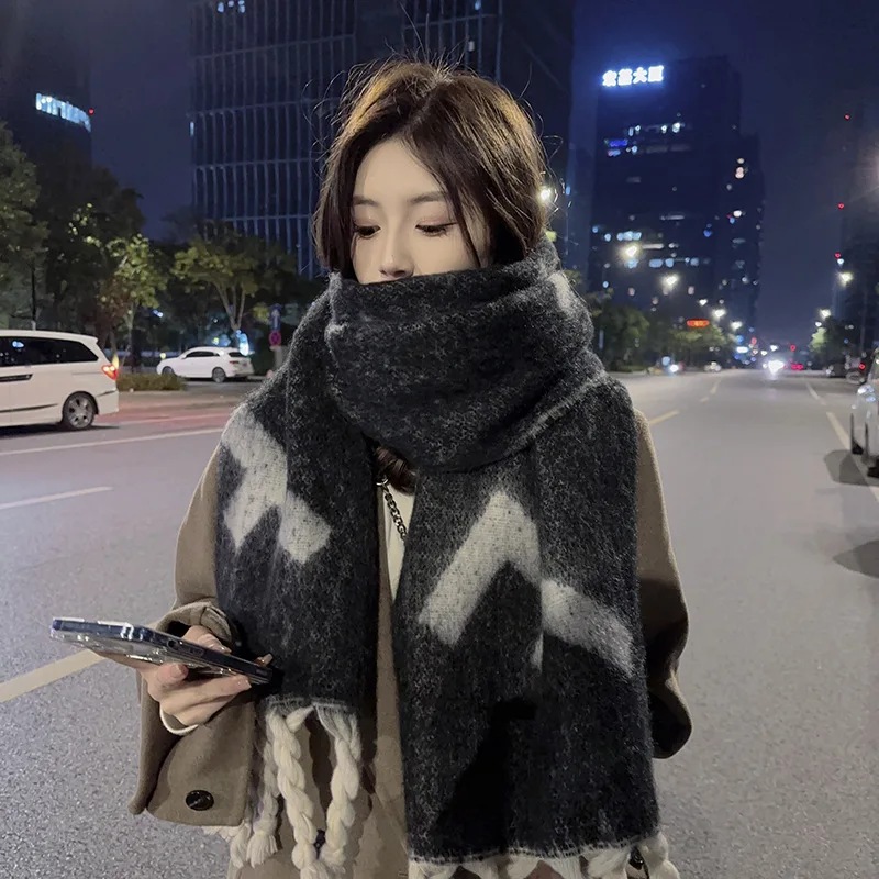 35 Color Winter Imitation Cashmere Scarves Plush Heavy Fluffy Lazy Style Student Fashion Warm Scarf Women Luxury Shawl 230*35cm