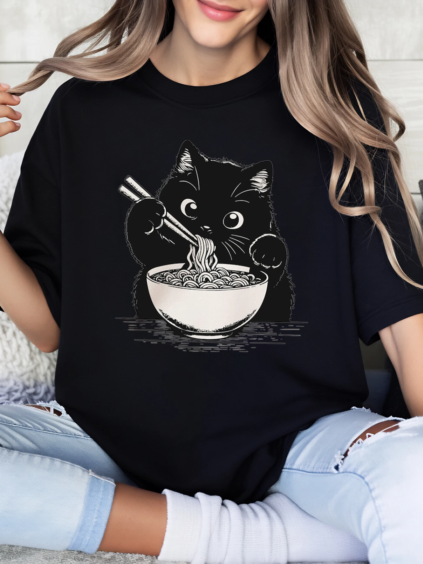 

Cat Eating Noodles Print T-Shirt Halloween Women Casual Wear Black Plus-Size