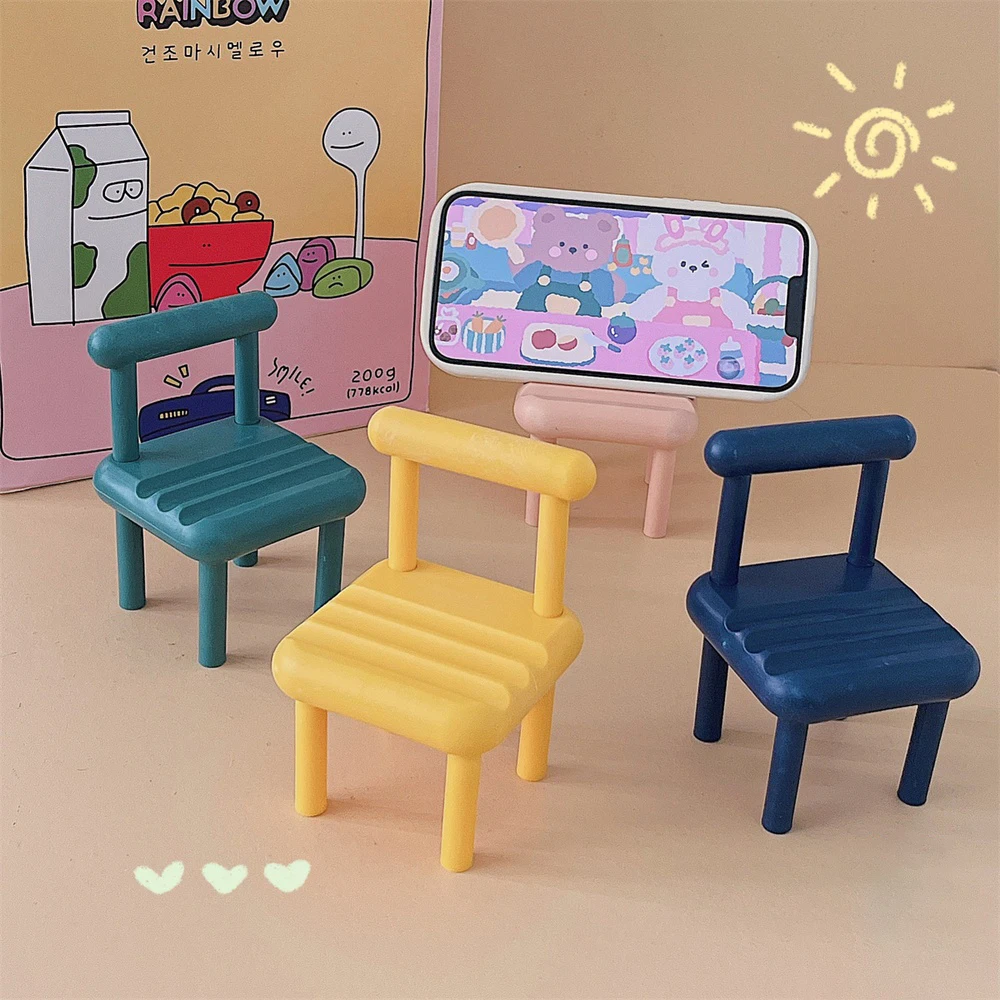 Creative Lazy Desktop Phone Stand Macaron Candy Color 3 Slots Creative Mini Wood Chair Shaped Cell Phone Bracket