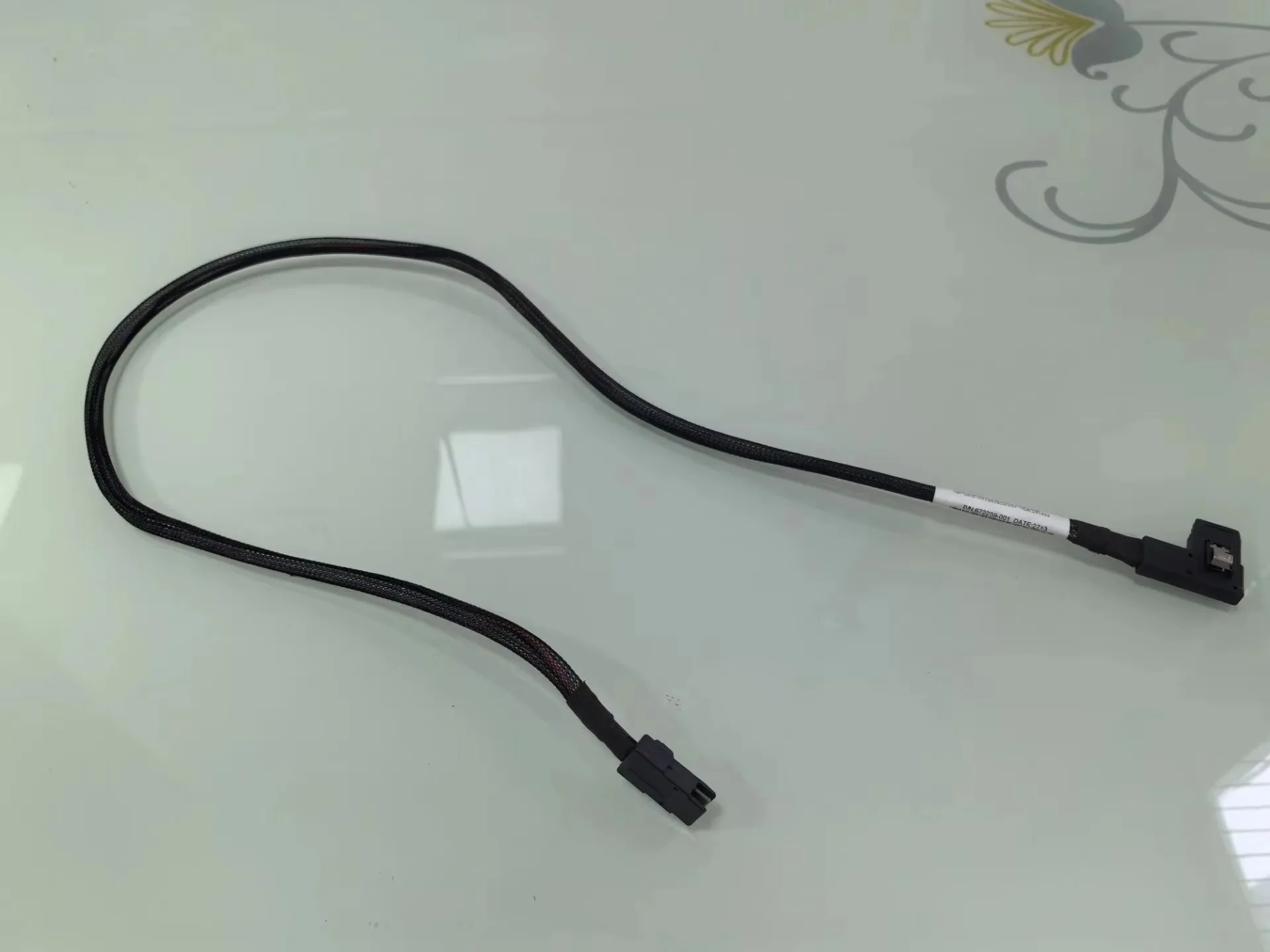 

85см SAS Kabel 1x SFF-8087 симпто 1x SFF-8087 winkel 682628-001 672239-001