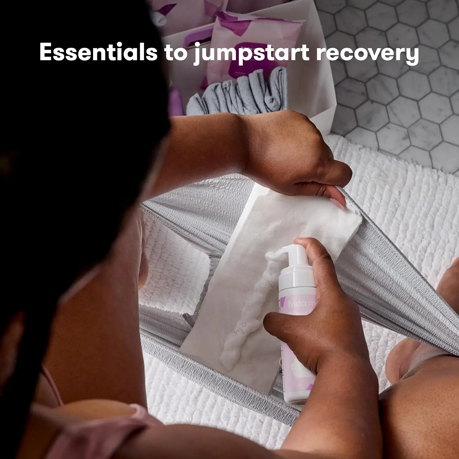 Kit Essencial para Recuperação Pós-Parto: Conjunto de 11 Peças para Novas Mães, Inclui Roupas Íntimas, Absorventes e Mais