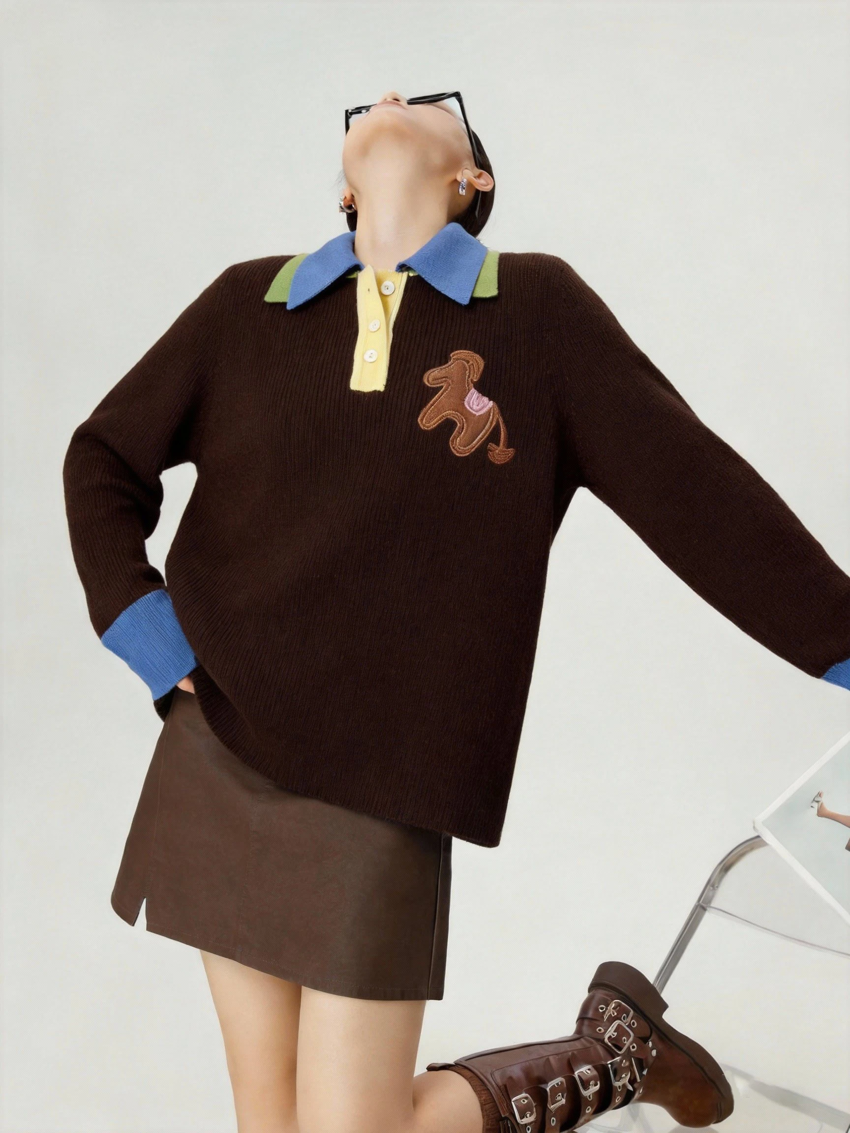 

Unique Brown Knitted Sweater with Embroidered Contrast Color Heart Design for Women Spring 2026 Vintage Sle Casual Wear