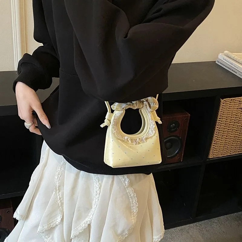 

Ladies' Bag Korean Cute Bow Sweet Kawaii Casual Lace Fashionable Trend New Handbag High-quality Luxury Brand Crossbody Bag Hobos