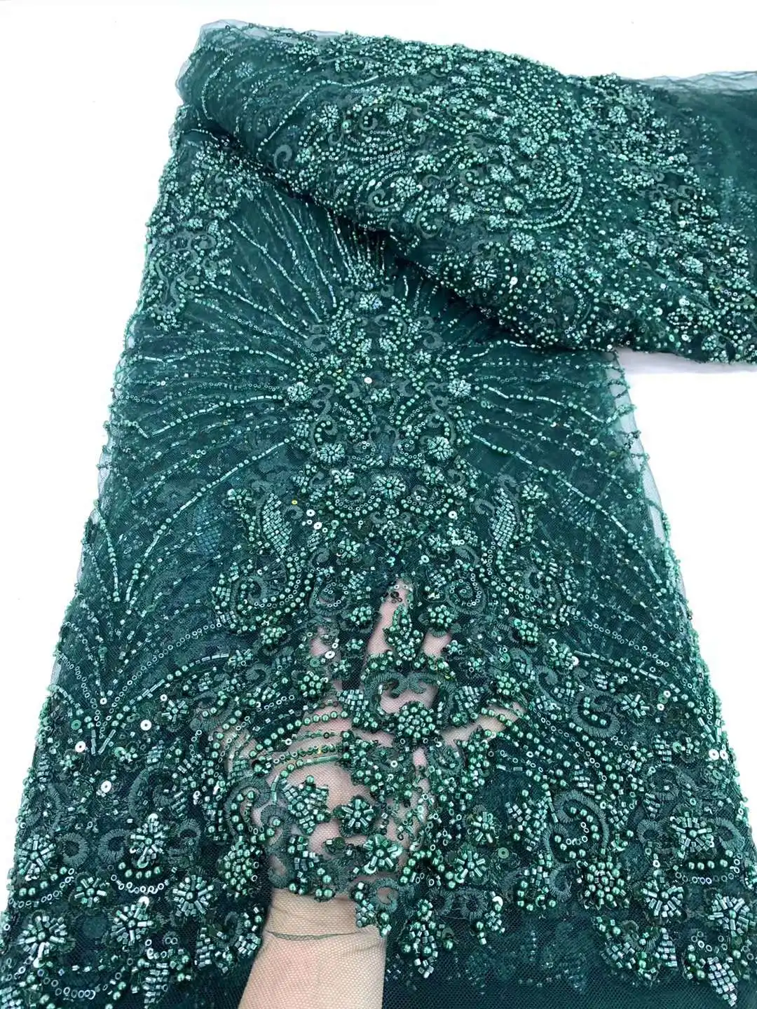 Luxury African Sequins Lace Fabric 2024 High Quality Lace Groom Embroidery Beaded French Nigerian Fabric for Women Party Dress