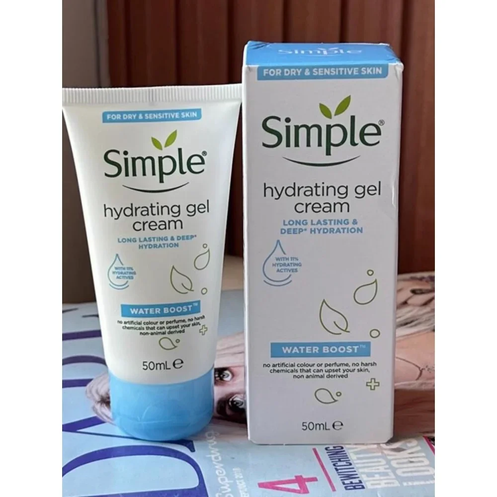 SIMPLE Water Boost Hydrating Gel Cream 50ml Long-lasting Moisturizing Refreshing Locking Water Improve Dullness Facial Skin Care