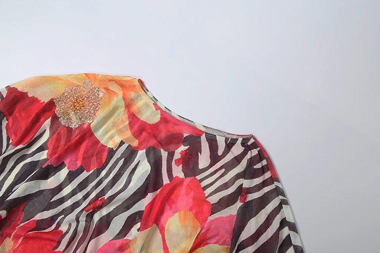 Weird Puss Leoparden-Blumendruck-Kleid für Damen mit Strassverzierung, schrägem Kragen, Fledermausärmeln, Mesh-Quasten, Street-Style, Mini, figurbetont – Detail 6