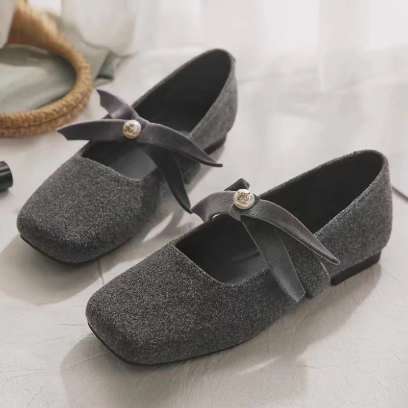 

Bow Pearl Women Flats Shoes Square Toe Loafers Fashion Summer Sandals 2025 Elegant New Casual Woman Sneakers Trend Woman Zapatos