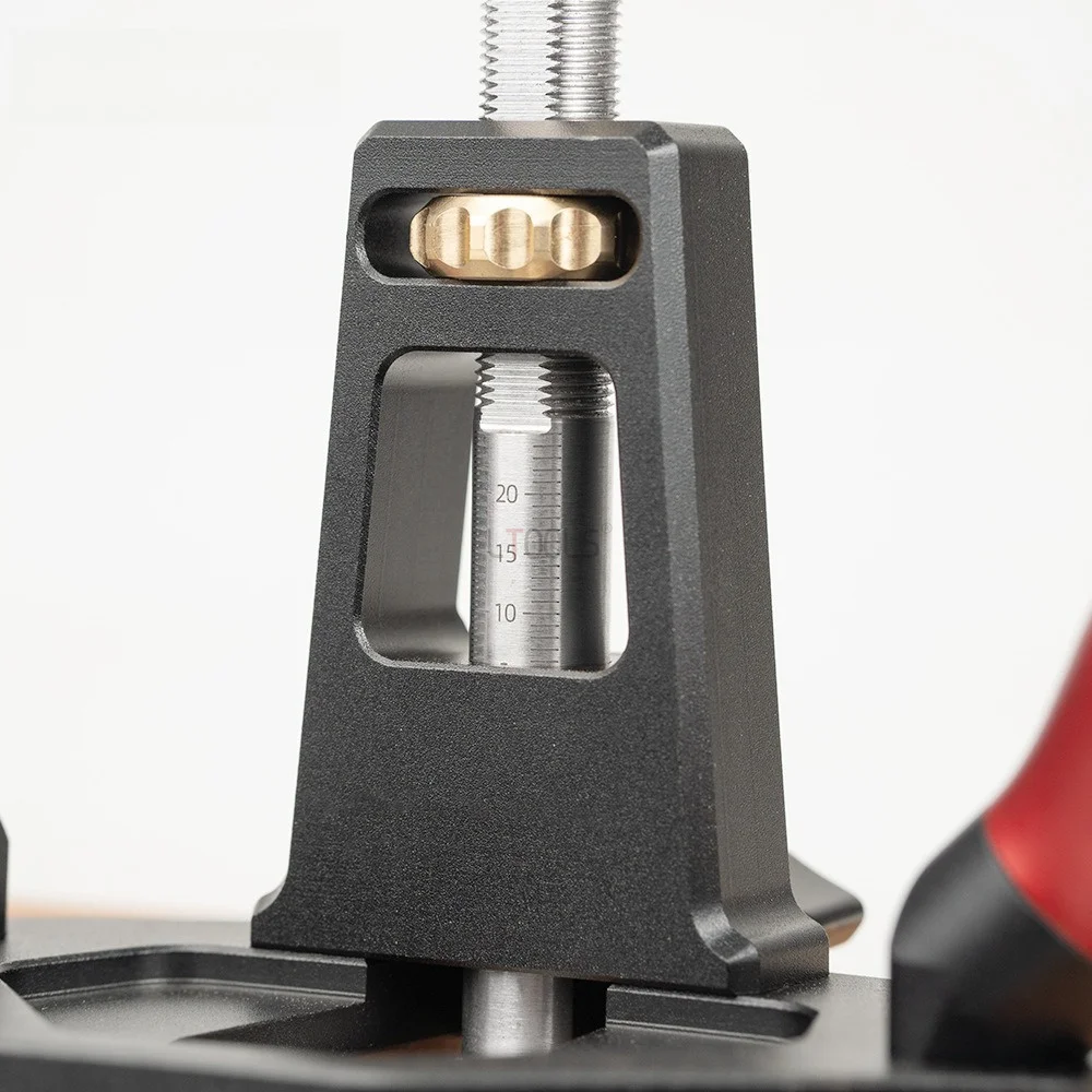 

The Convenient Depth Adjustment Nut for Woodworking Planers Used for Precise Edge Trimming Slotting of Woodworking Handicrafts