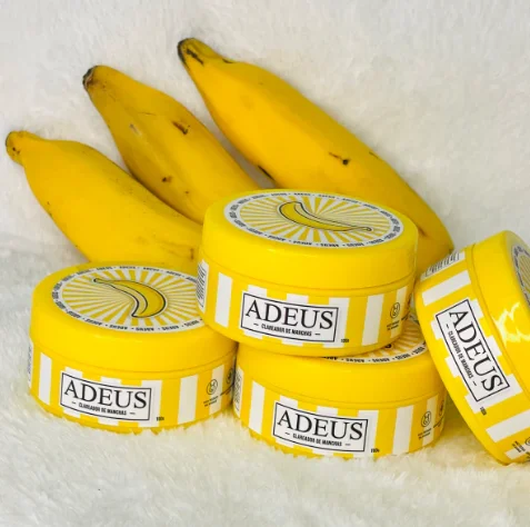 creme-corretor-de-manchas-escuras-adeus-dark-spot-100g-creme-original-de-banana-para-clarear-manchas-escuras-nas-axilas-joelhos-corpo-e-rosto-hidratante