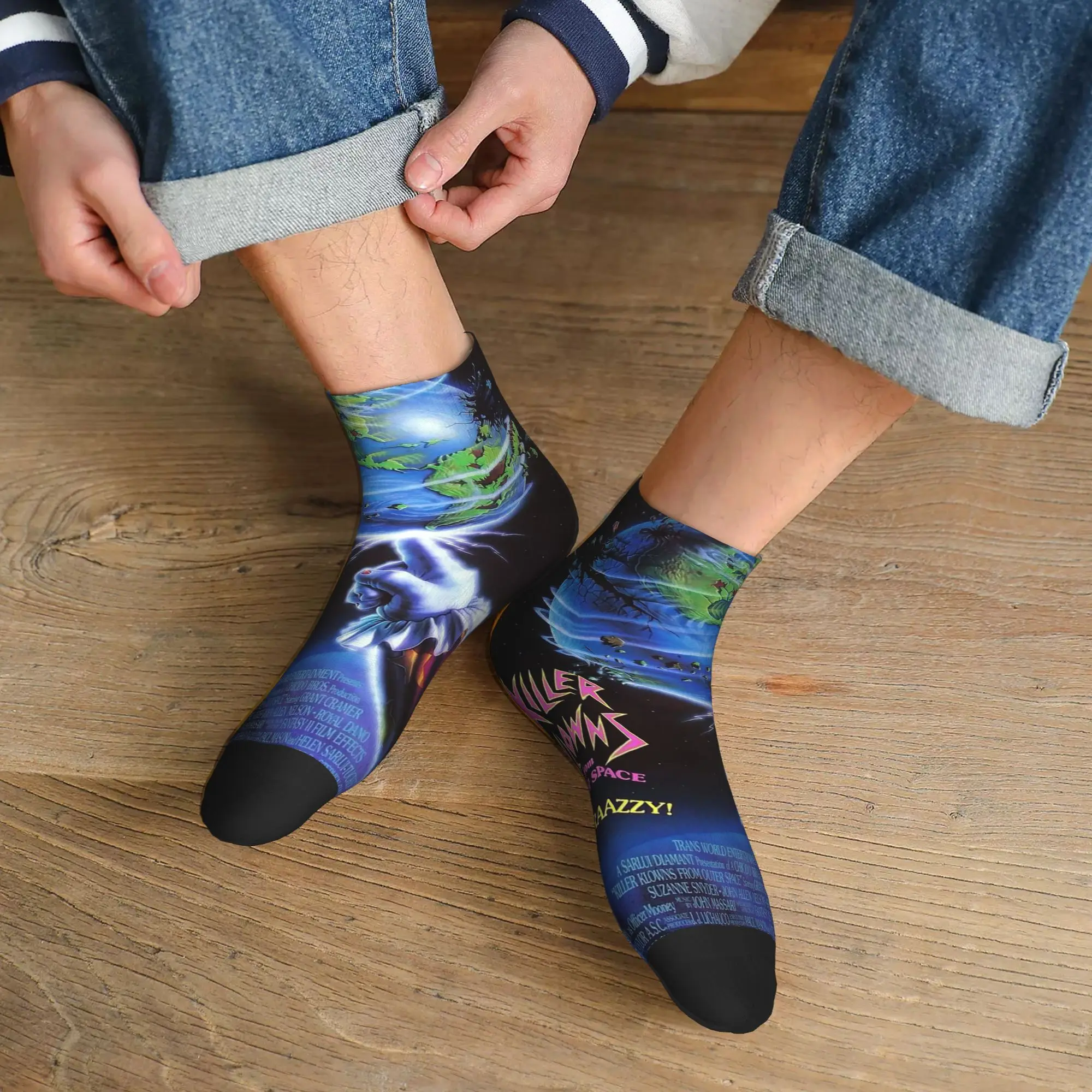 All Seasons Killer Klowns from Outer Space Socks Harajuku Sport Middle Tube Socks Soft Hip Hop Stockings for Men Women Gifts