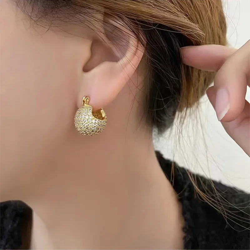 2023 Korean New Design Fashion Jewelry Black Zircon Round Ball Earrings Luxury Women\'s Evening Party Accessories