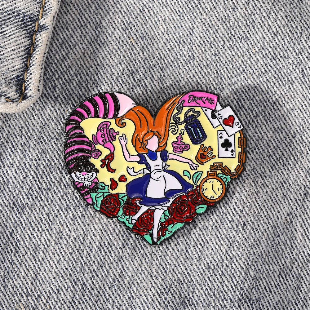 Funny Alice Dream Heart Enamel Brooches Colorful Pretty Girl Poker Watch Magic Pot Wizard Crown Pattern Metal  Pins