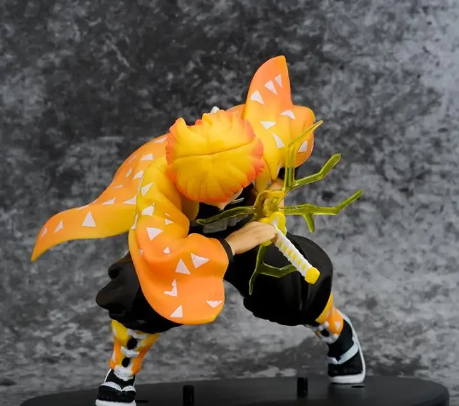 14CM Anime Dämon Sayaer Dämonentöter: Kimetsu no Yaiba Azuma Zenitsu Fighting Fighting Ac Chion Figuren PVC Modell S Tachie und ys Puppe Geschenkbox d