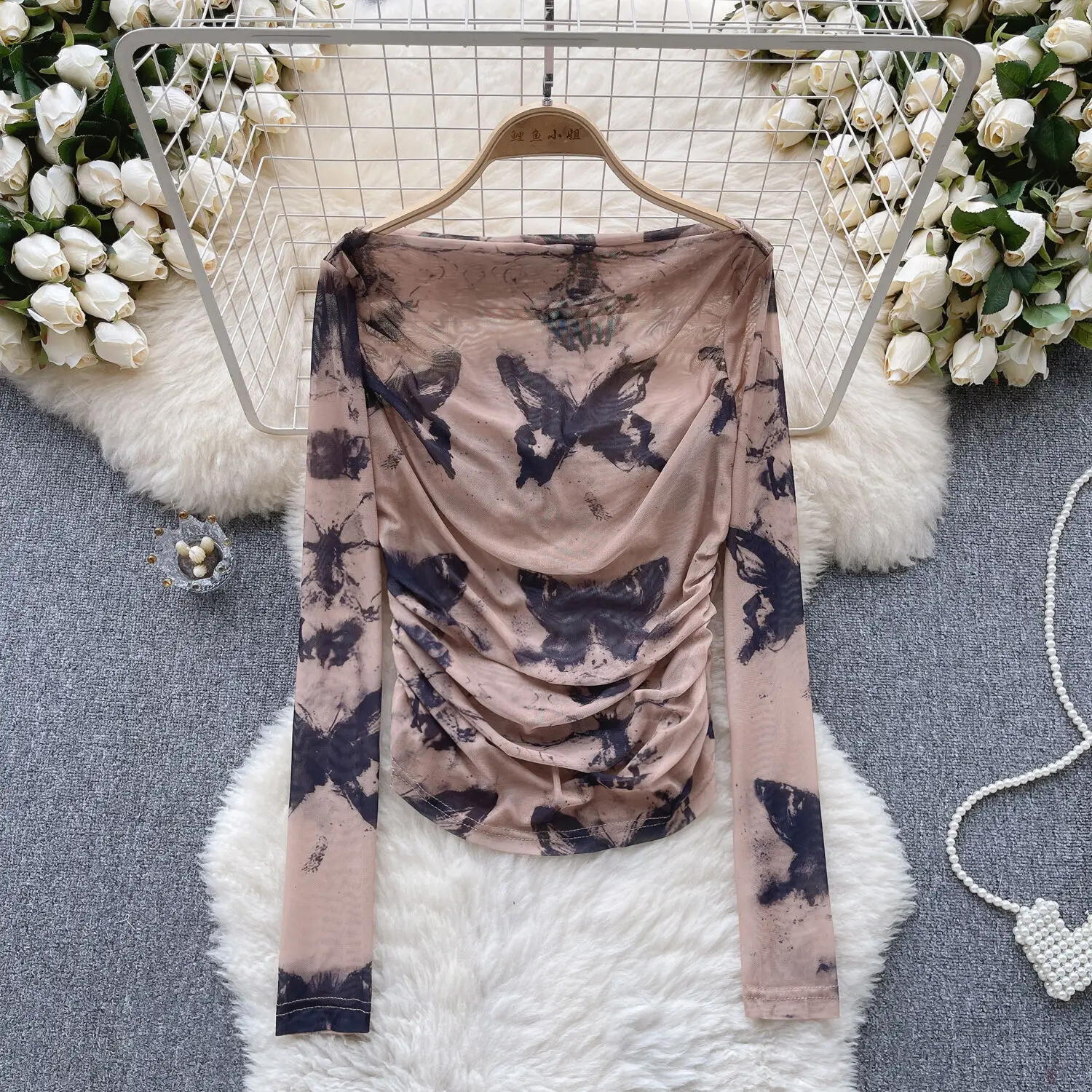 

Pure Desire Spicy Girl Style Printed Long Sleeved T-Shirt For Women's Summer Tight Fitting Slimming Design, Unique And Stunning