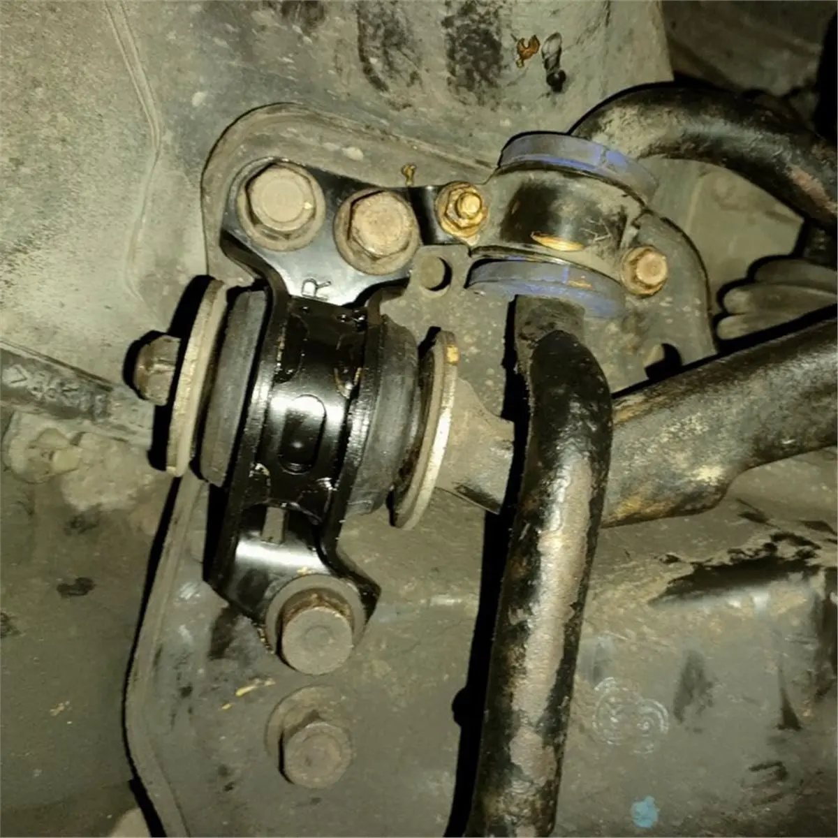 update. Racing Bearing Bracket Spherical Compliance 542-05-M465 for Honda Civic EG 1992-1995 Integra 1994-2001