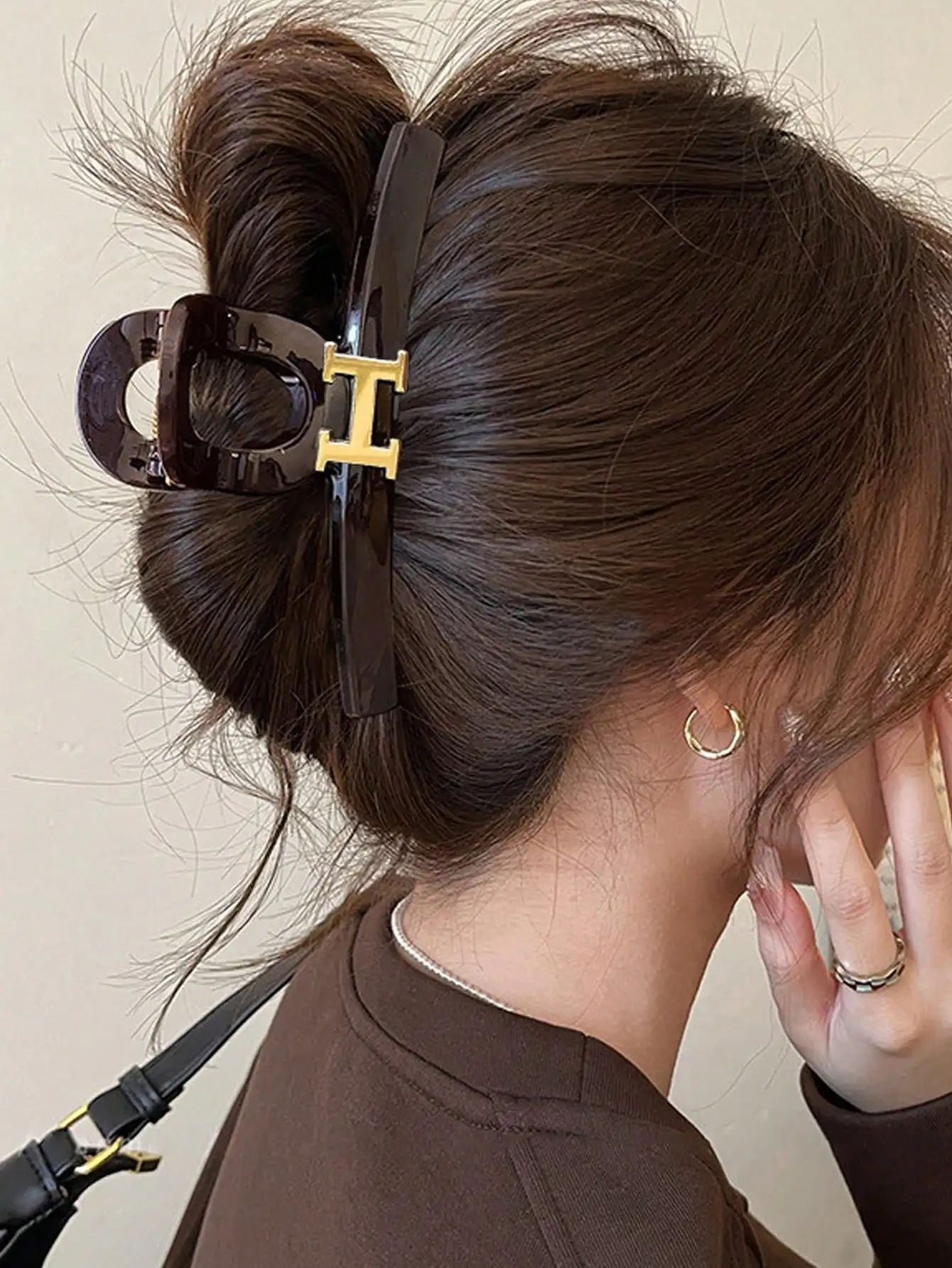 

1pc Women's 13cm/5.12in Brown H-Letter Hair Clip, Extra Large Size, Lightweight Plastic, Fashion Versatile Elegant Minimalist Style, Suitable For Daily, Casual, Party, Commute, Beach, Bun, Ponytail, Washing Face, Makeup, Accessory Summer Hair Claws Beach