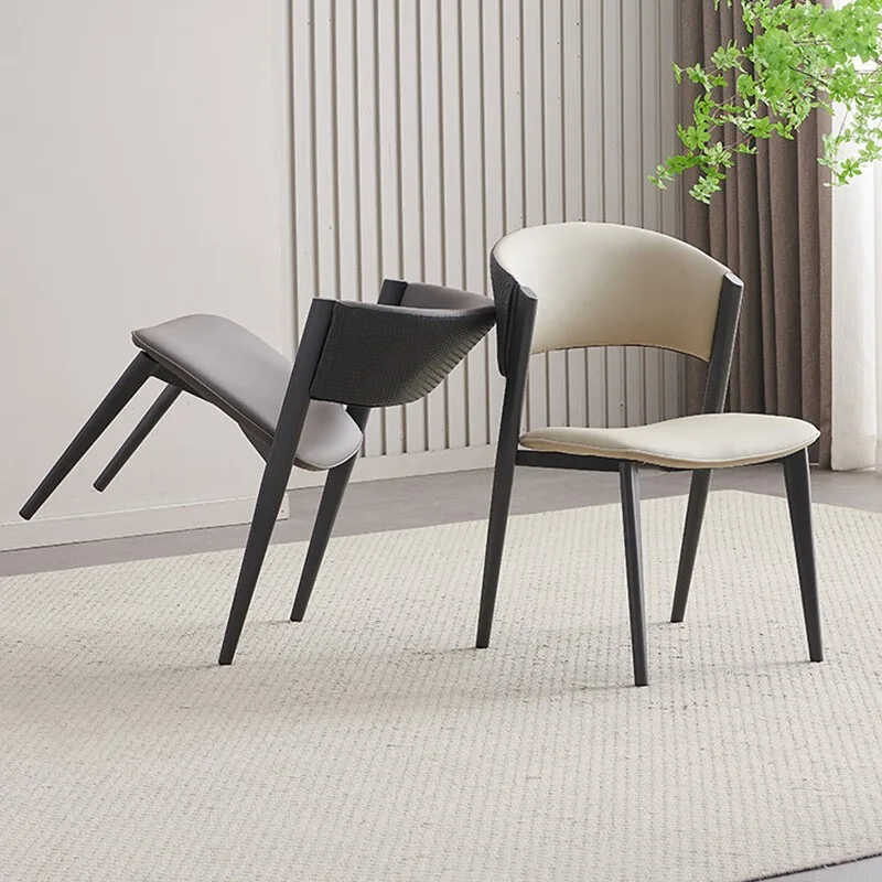 Silla ligera de lujo CC para comedor, silla sencilla de acero al carbono para el hogar, respaldo de restaurante, negociación de Hotel de diseño