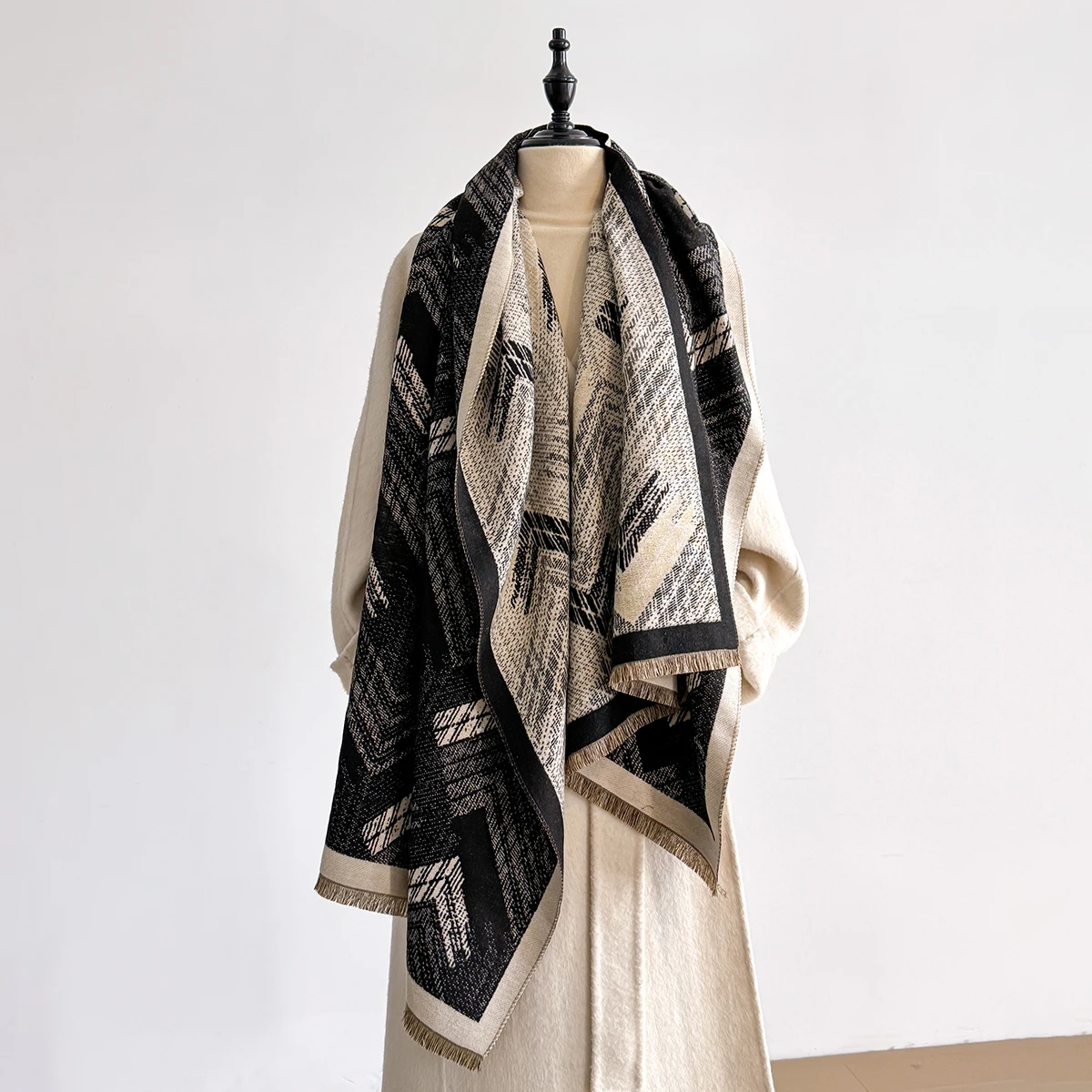 

New Luxury Geometry Print Scarf for Women Warmer Winter Pashmina Two-Sided Scarves Shawls Female Thick Blanket Wraps Foulard