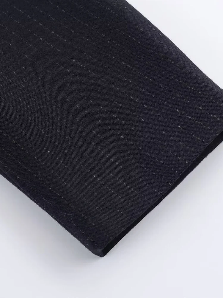 أزياء نسائية جديدة على الطراز الأوروبي، سترة مقلمة كبيرة الحجم متعددة الاستخدامات وبسيطة وأنيقة مزدوجة الصدر.